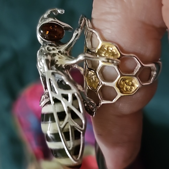 Sterling Silver Jewelry - Sterling Silver Amber Large Honeycomb Bee Ring